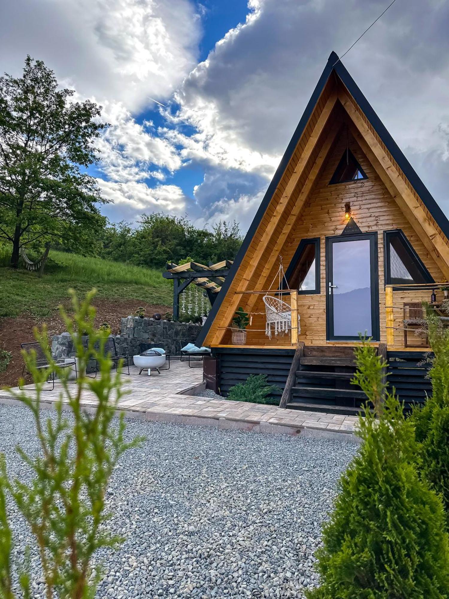 ホテル A Frame 1 Transalpina Petresti エクステリア 写真